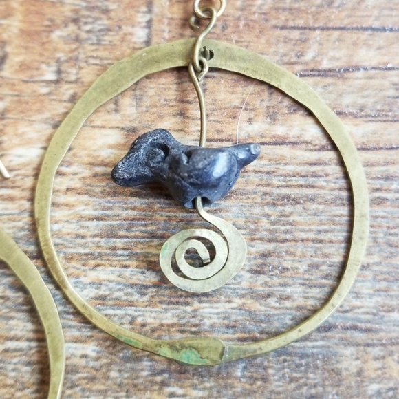 VTG drop earrings. - Picture 2 of 3